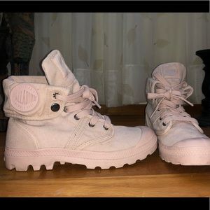 Pale Pink Palladium Boots  | US 7.5 EUR 39